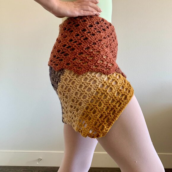 Ballet Crochet Warmup Wrap - Picture 3 of 10